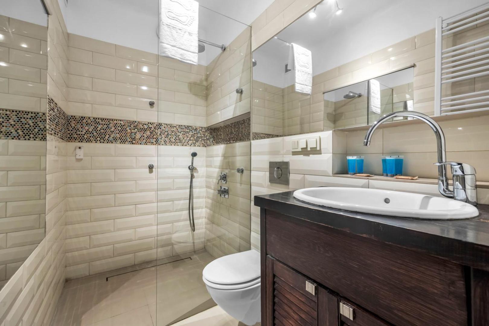 Metro Politechnika 3-bedroom Warsaw