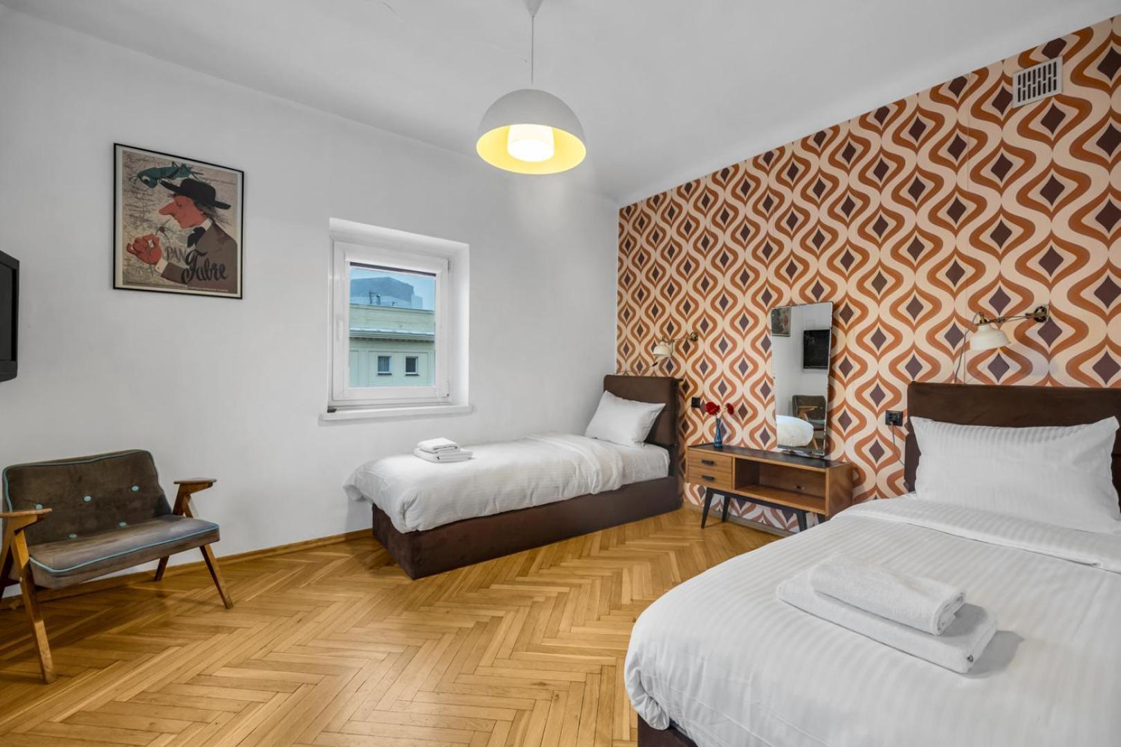 Metro Politechnika 3-bedroom Butas
