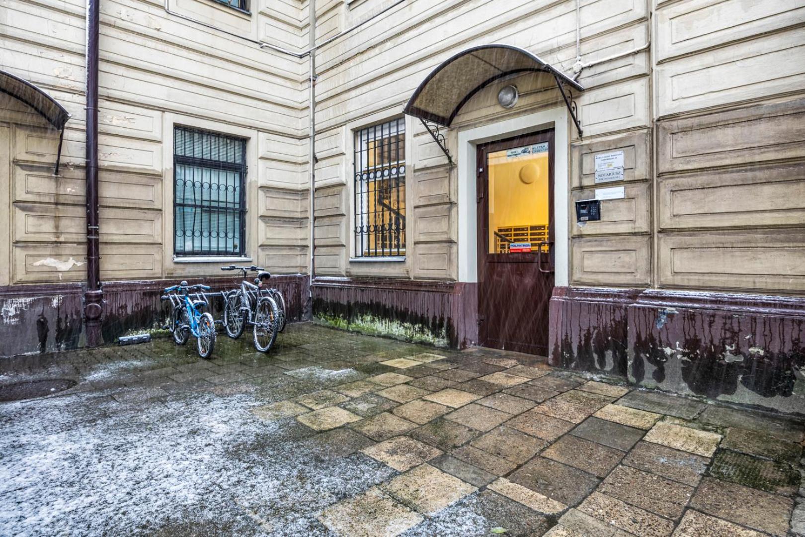 Metro Politechnika 3-bedroom *