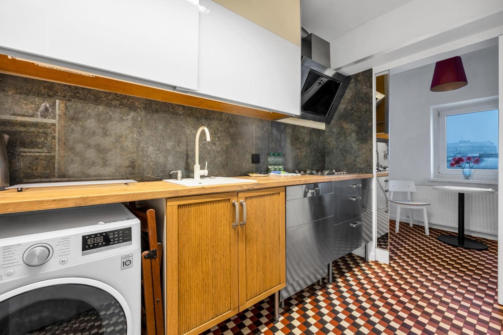 Metro Politechnika 3-bedroom Butas